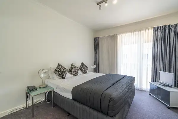Clocktower Apartment Hotel Melbourne Executive Two Bedroom Queenbed